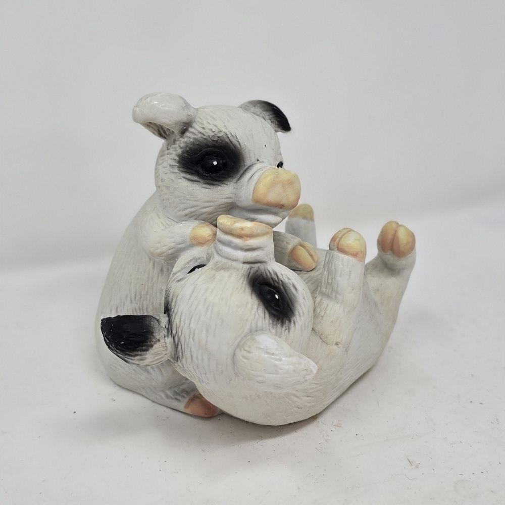 Vintage playful pigs porcelain ceramic figurine home decor farm animal